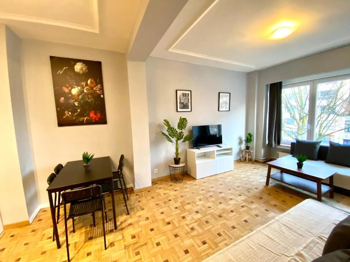 Belga Apartment,3 Bedrooms, Nr2 Antwerp